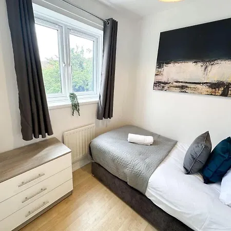 Anchorage Place By Blue Skies Holiday home *